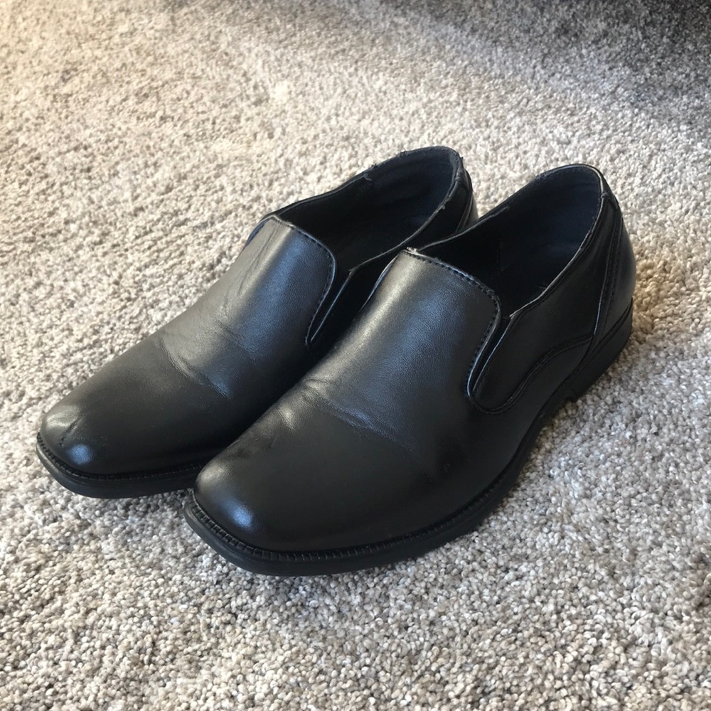 Boys dress shoes size 3